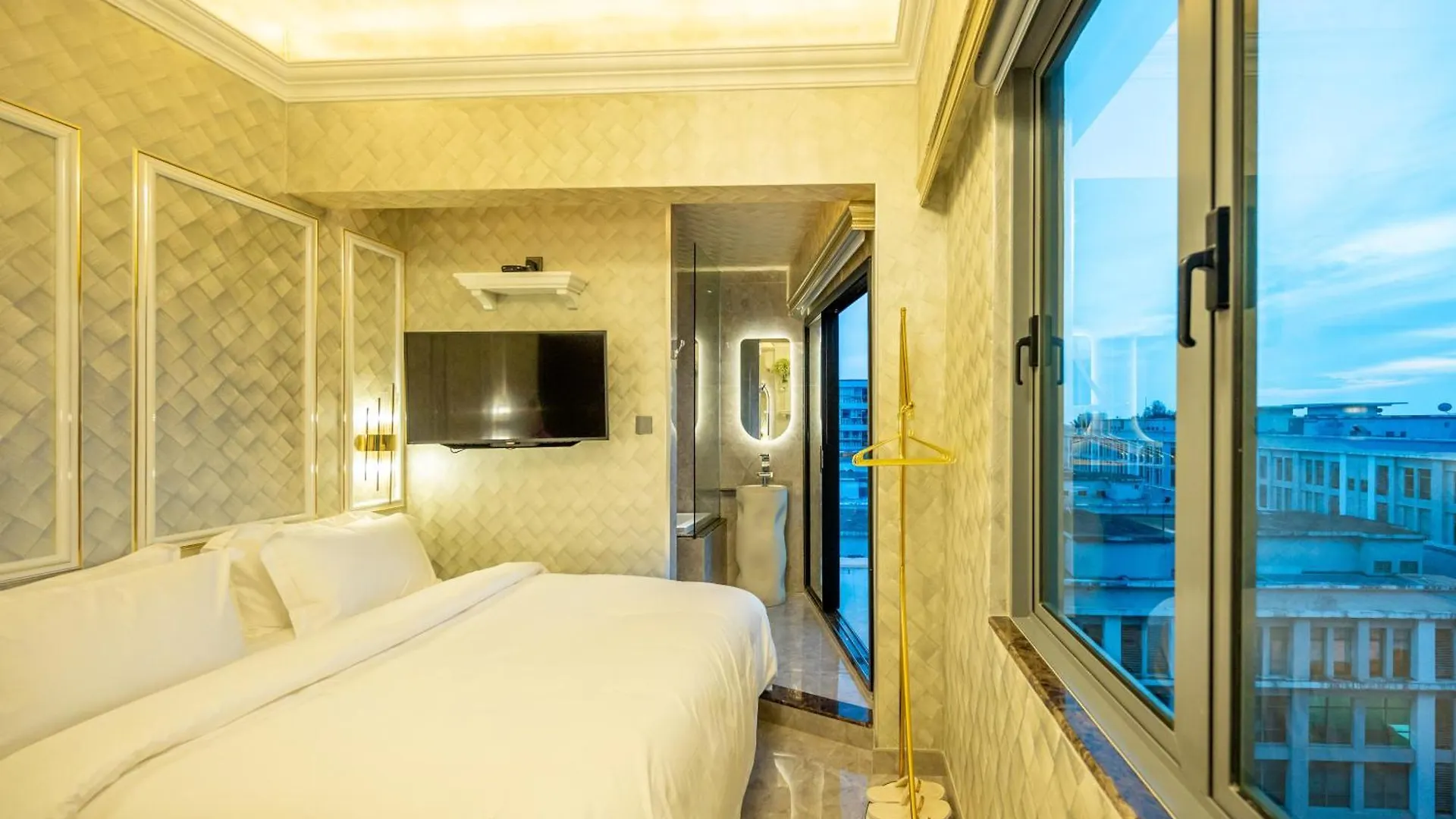Ritz Residence @ Imago Loft B 7Th Floor Kota Kinabalu